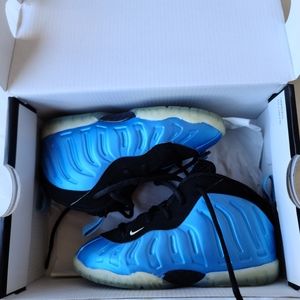 Nike Little Posite UNC Blue Size 9c